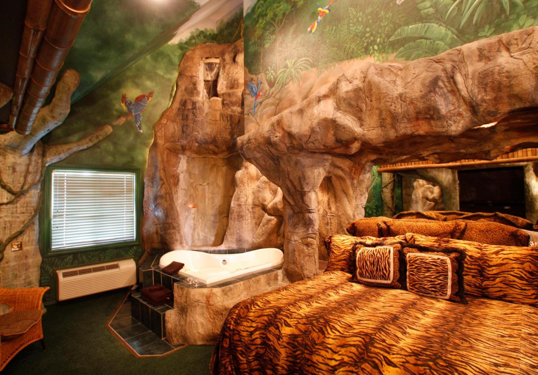 Black Swan Inn Luxurious Theme Rooms ポカテッロ 部屋 写真