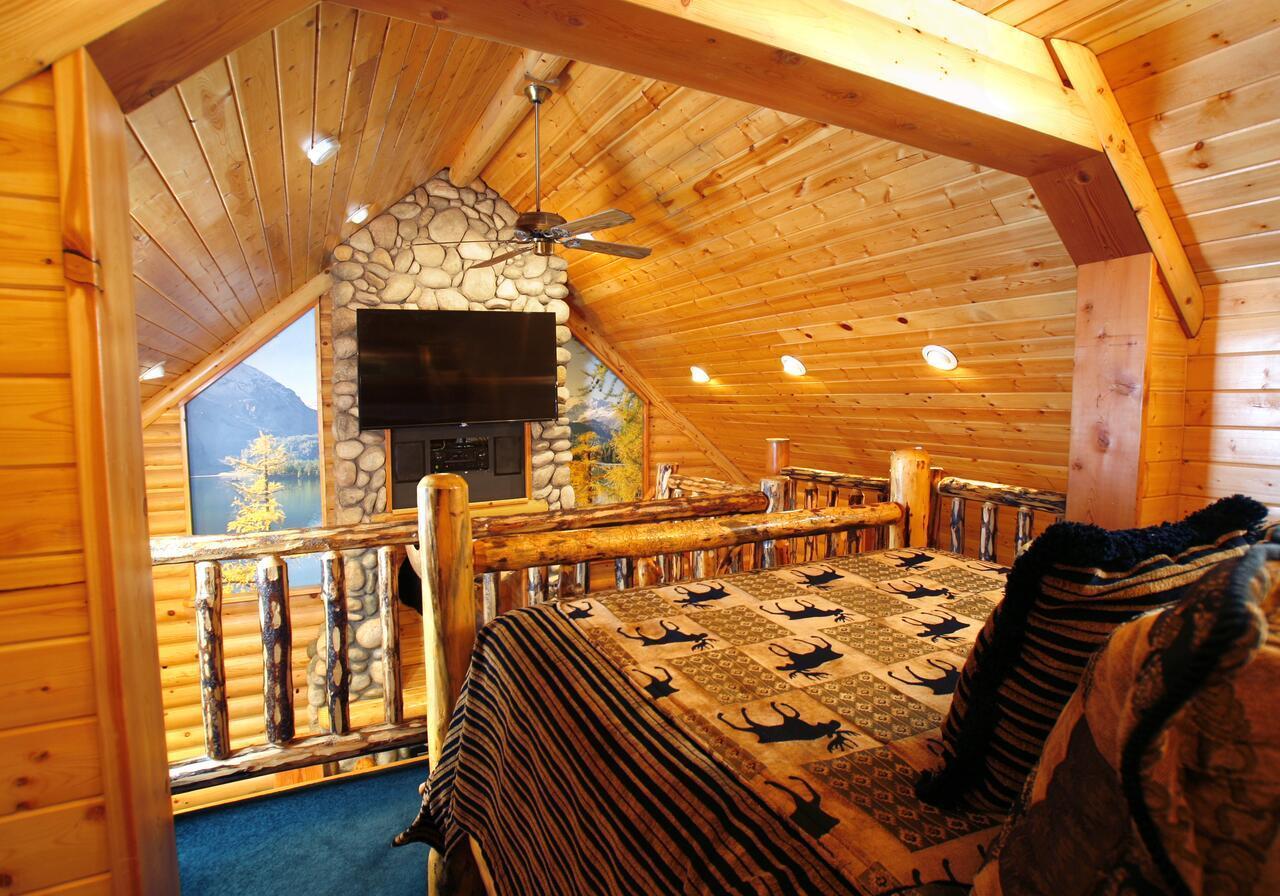 Black Swan Inn Luxurious Theme Rooms ポカテッロ エクステリア 写真