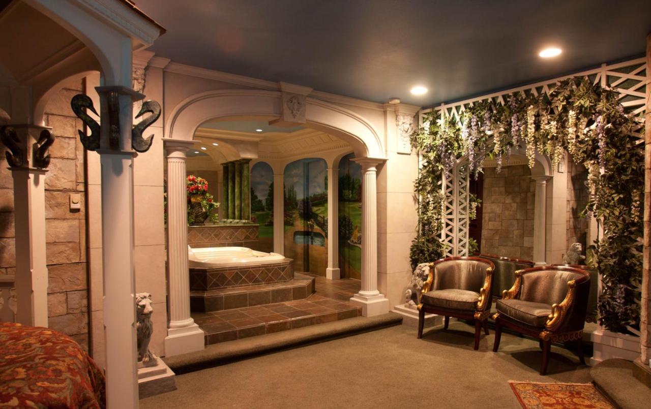 Black Swan Inn Luxurious Theme Rooms ポカテッロ エクステリア 写真
